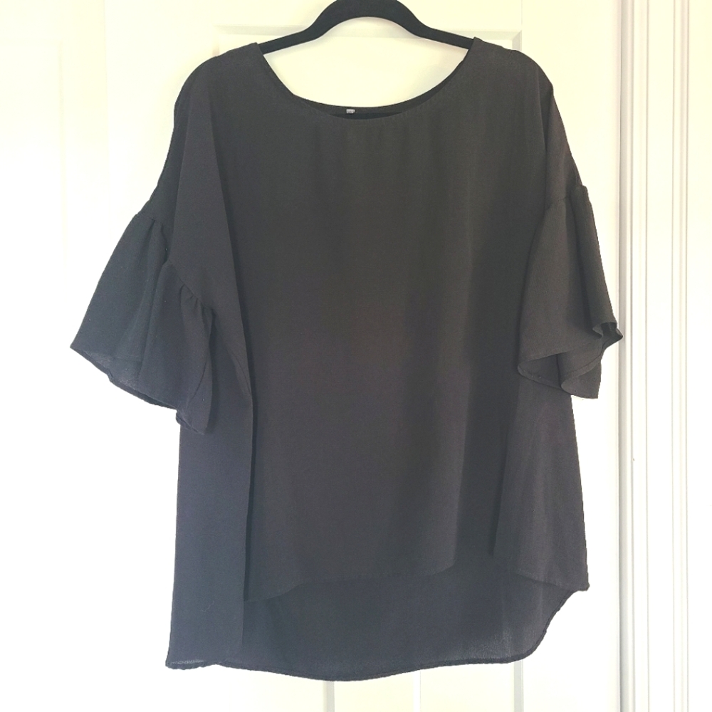 L/XL Tunic Black bell sleeve blouse